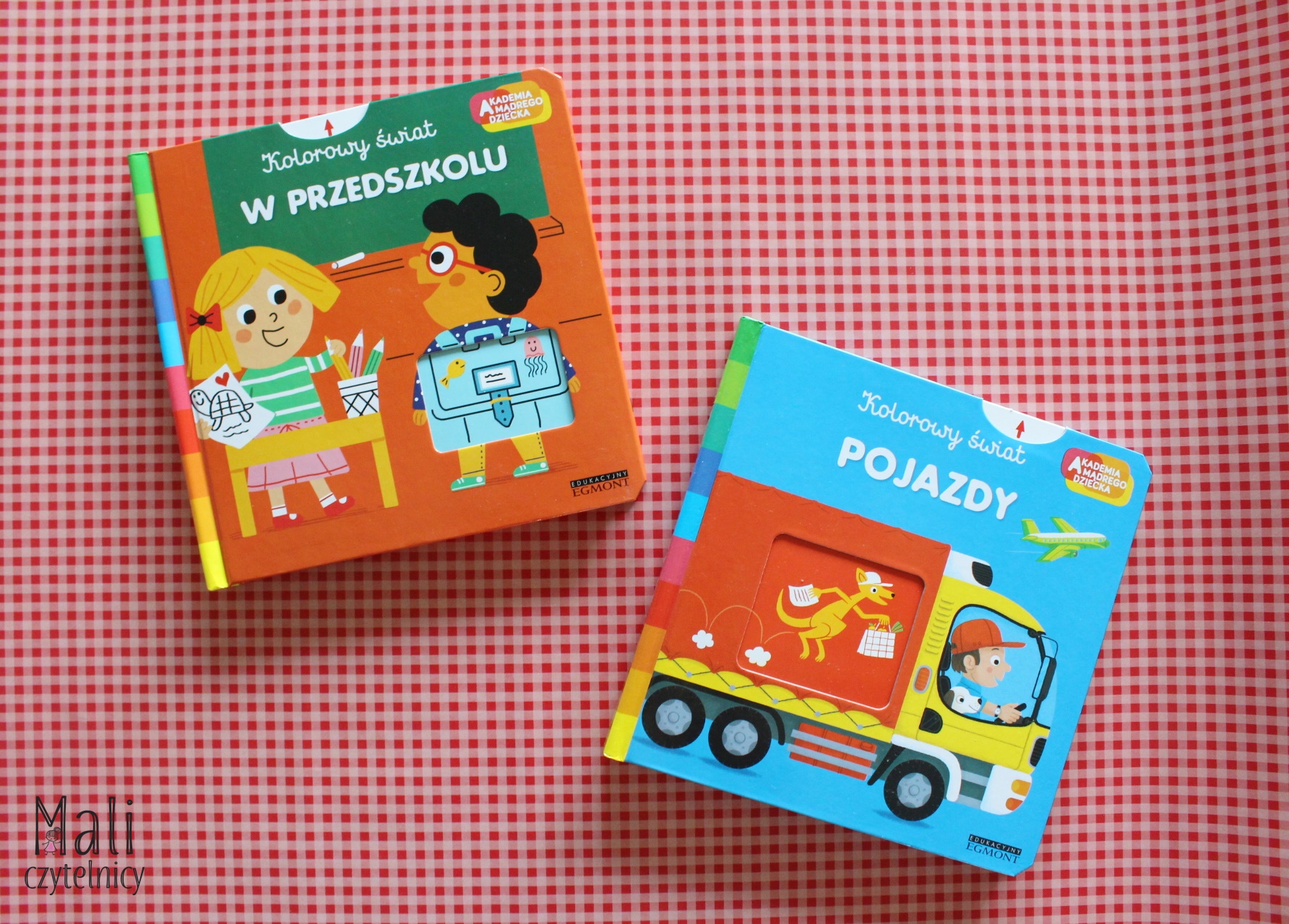 Kolorowy świat  Pojazdy  / W przedszkolu