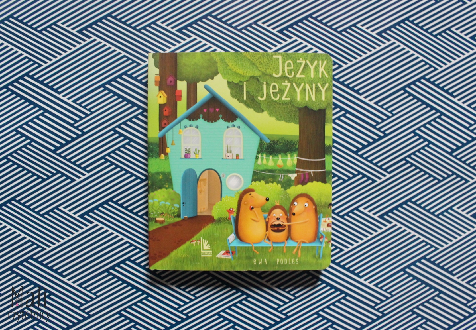 Jeżyk i jeżyny