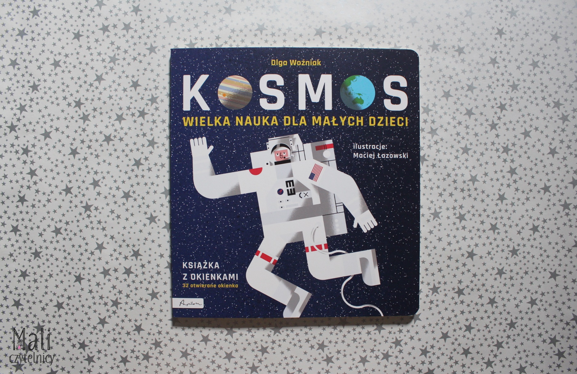 Wielka nauka dla małych dzieci. Kosmos. Książka z okienkami