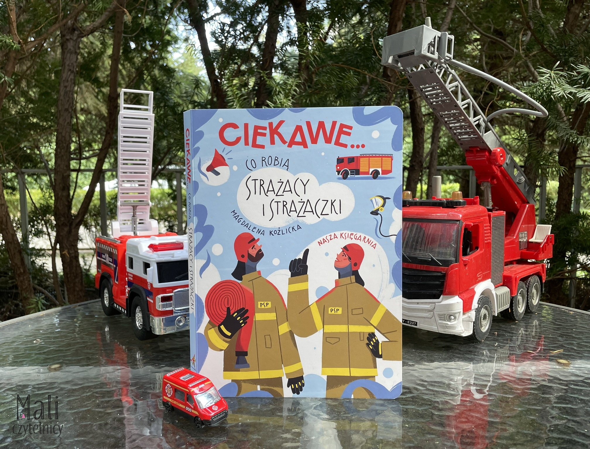 Ciekawe… Co robią strażacy i strażaczki