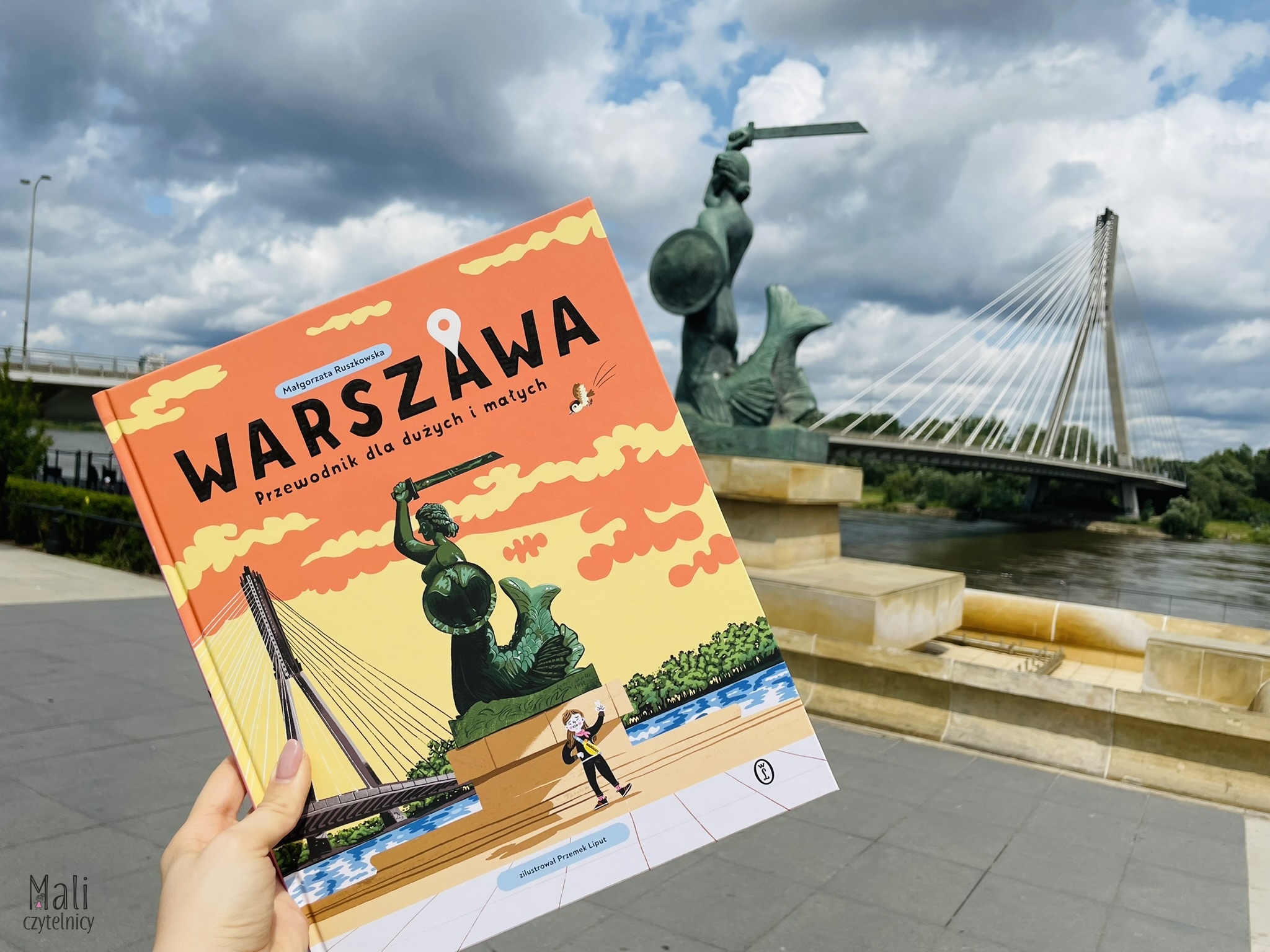 Warszawa. Przewodnik dla dużych i małych