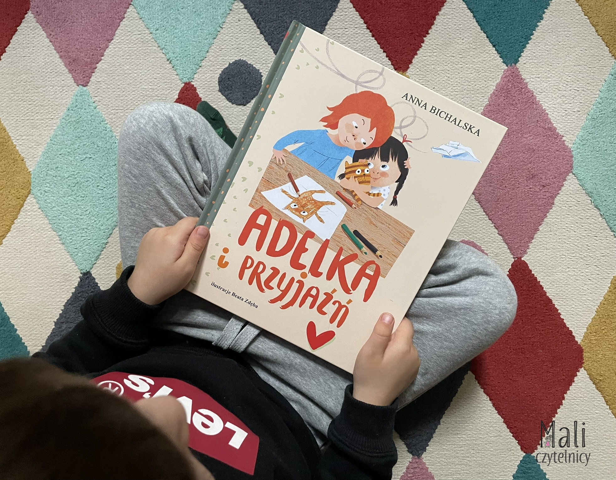 Adelka i przyjaźń